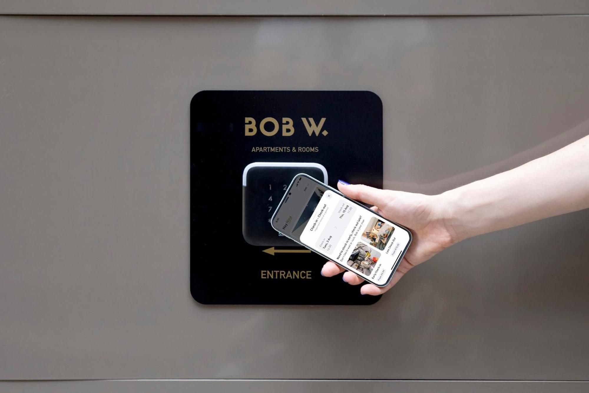 Bob W Mitte Berlijn